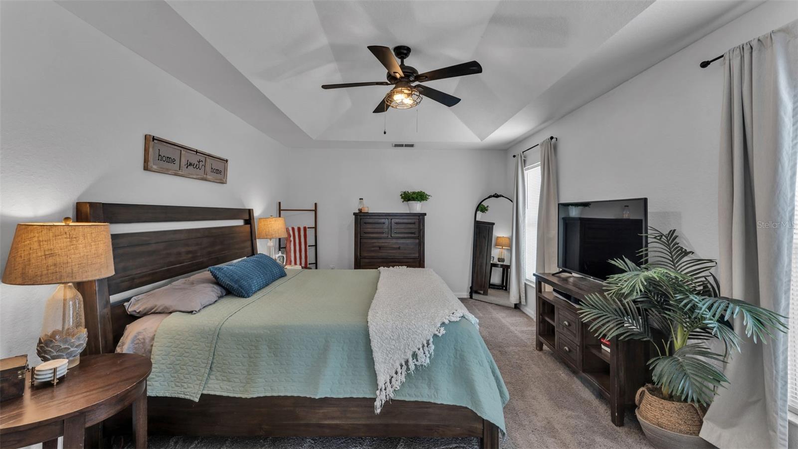 MISSION HILLS - Residential