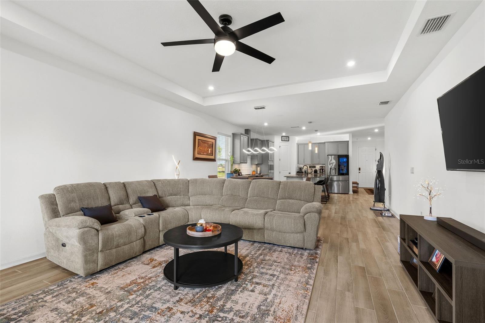 LAKESIDE PH 3 - Residential