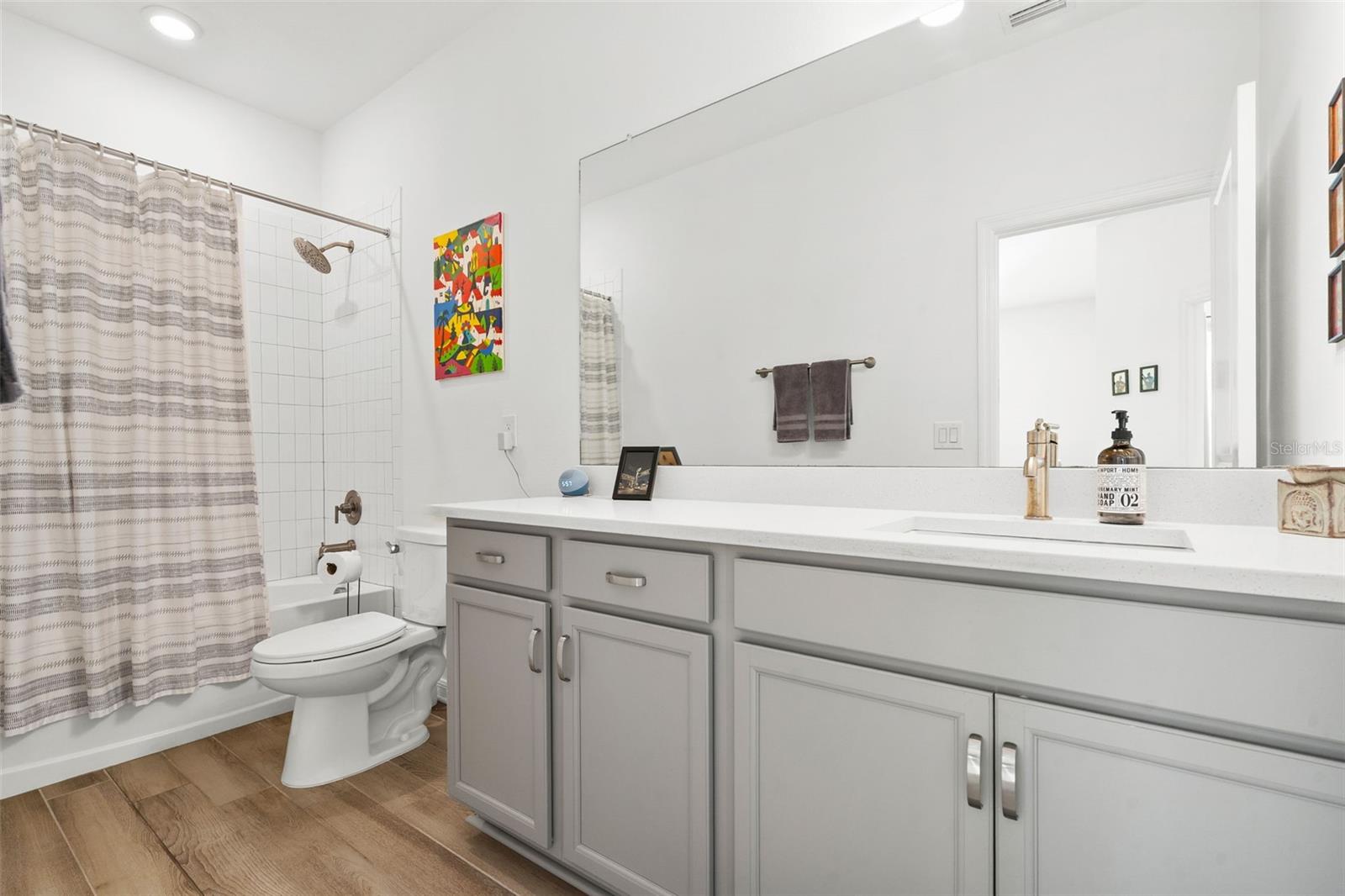 LAKESIDE PH 3 - Residential