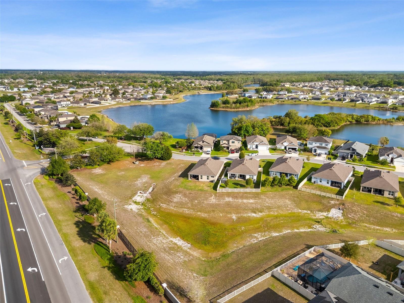 LAKESIDE PH 3 - Residential