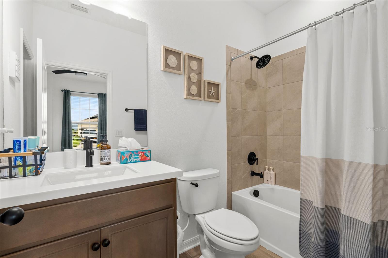 LAKESIDE PH 3 - Residential