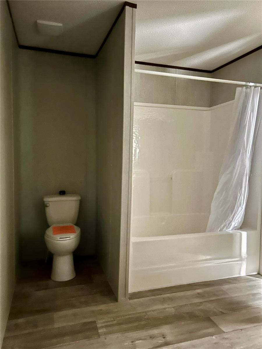 WILLISTON HLNDS 12 - Residential