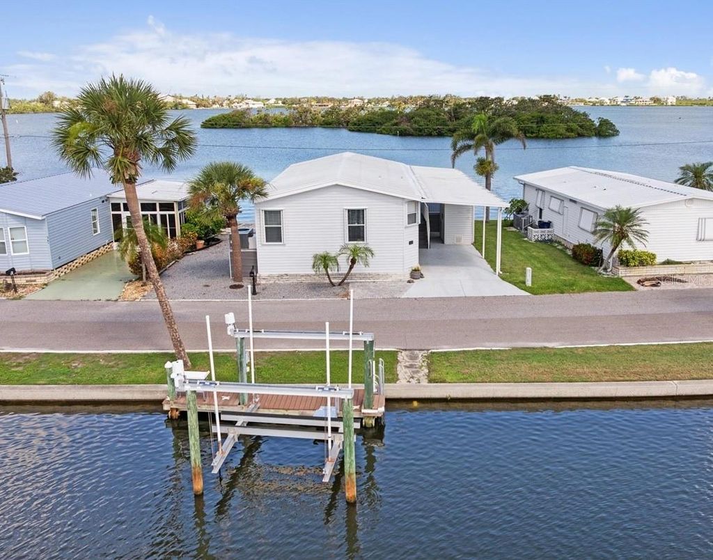 Photo of 322 Terra Ceia Drive, Palmetto, FL 34221 (MLS # A4657104)