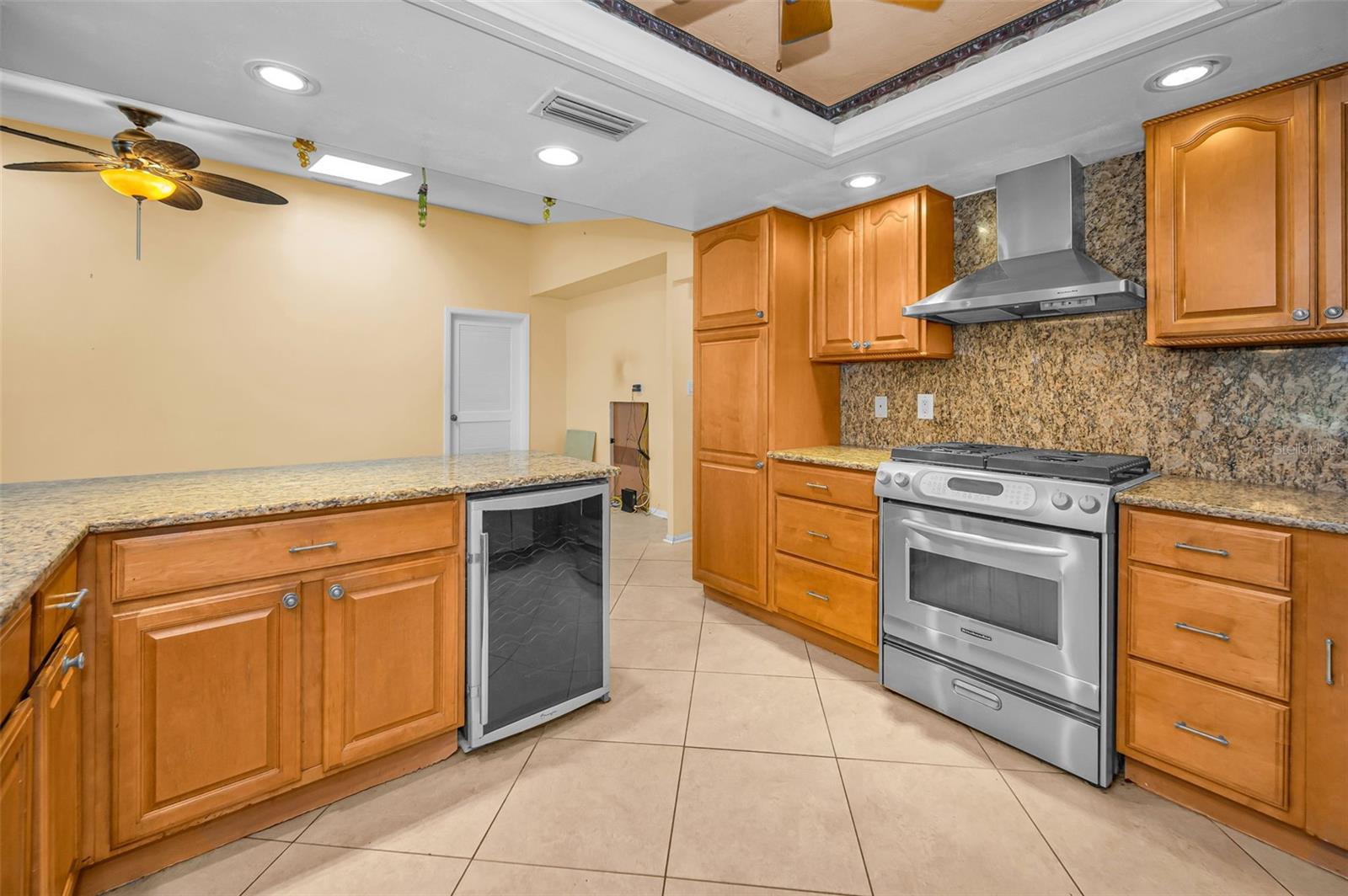 WESTLAKE VILLAGE PART REP OF BLK 8 - Residential