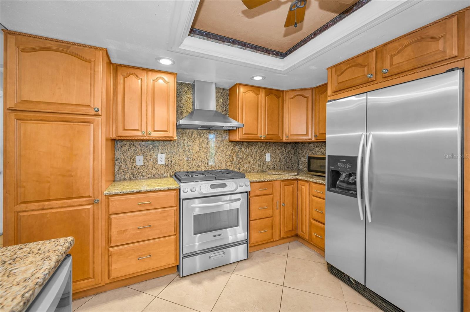 WESTLAKE VILLAGE PART REP OF BLK 8 - Residential