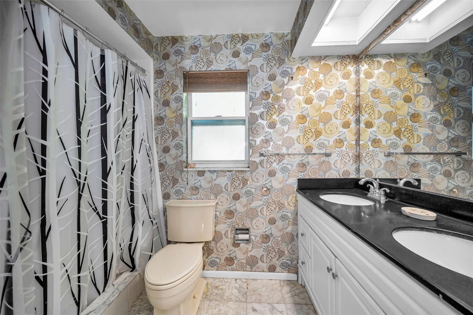 WESTLAKE VILLAGE PART REP OF BLK 8 - Residential