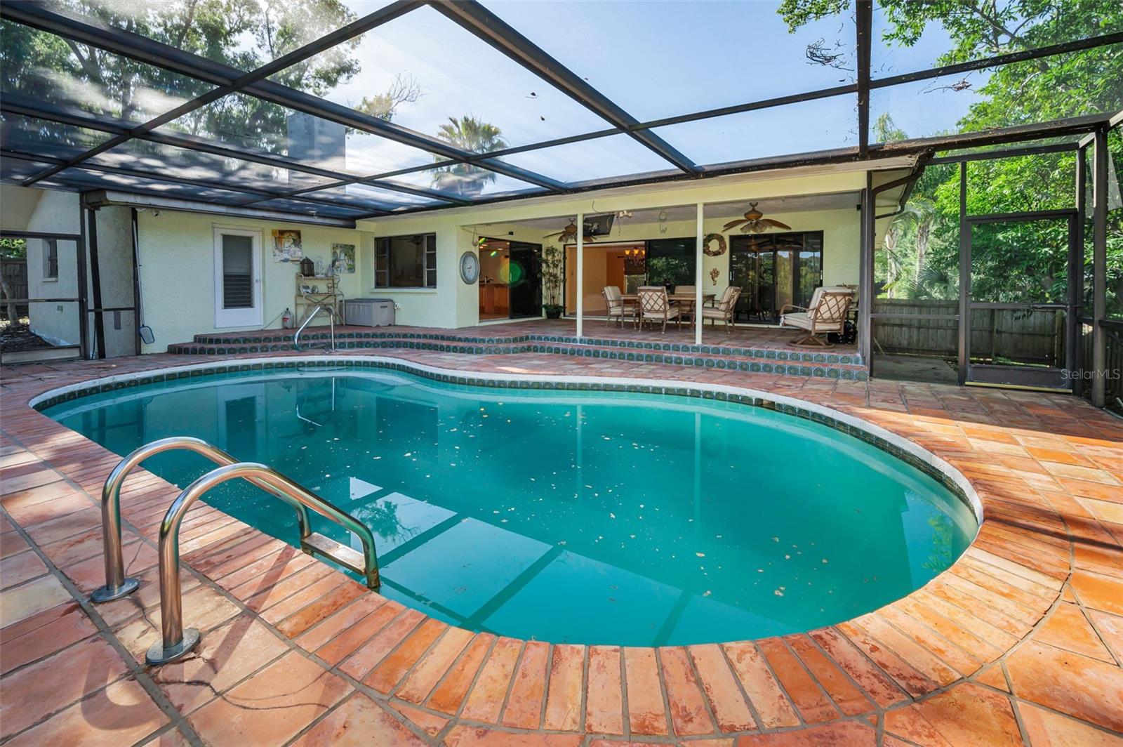 WESTLAKE VILLAGE PART REP OF BLK 8 - Residential