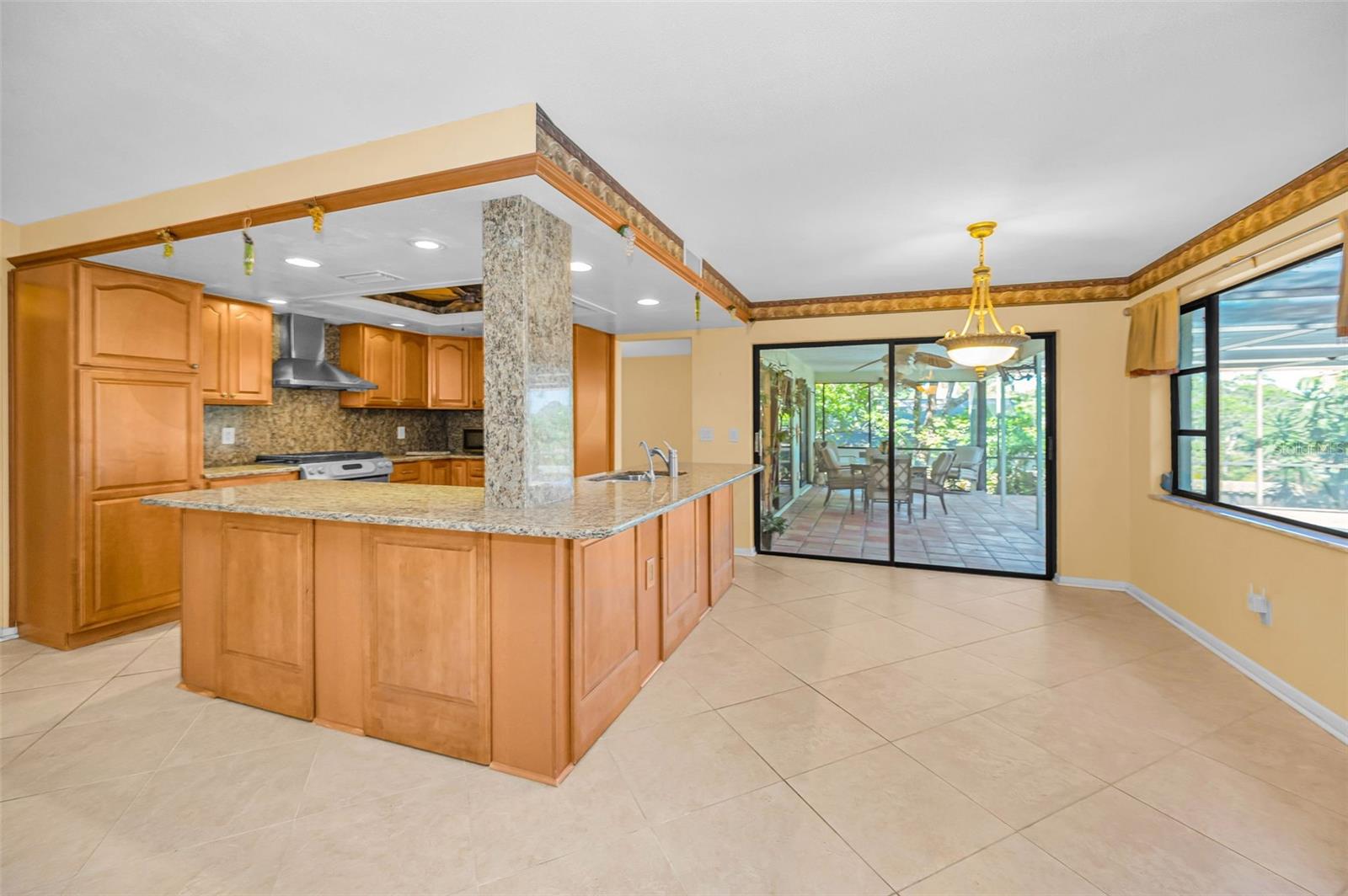 WESTLAKE VILLAGE PART REP OF BLK 8 - Residential