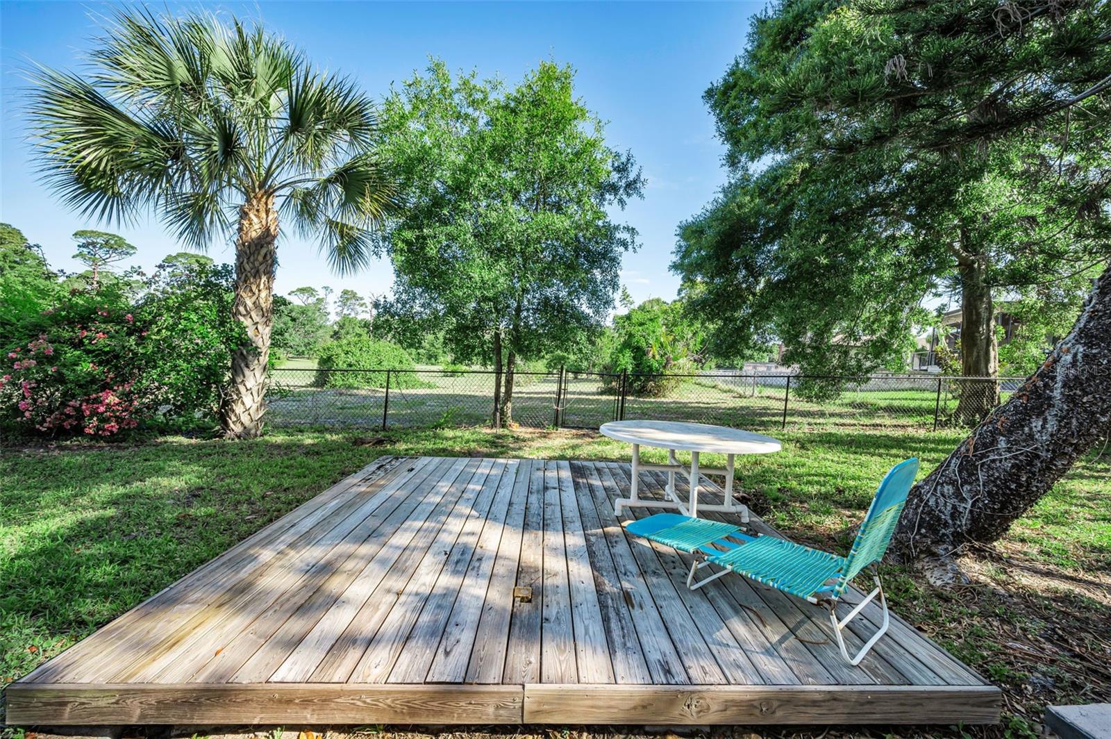 WESTLAKE VILLAGE PART REP OF BLK 8 - Residential