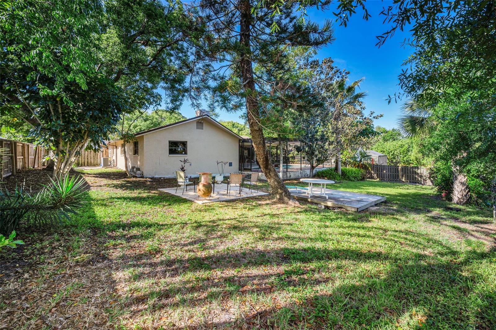 WESTLAKE VILLAGE PART REP OF BLK 8 - Residential