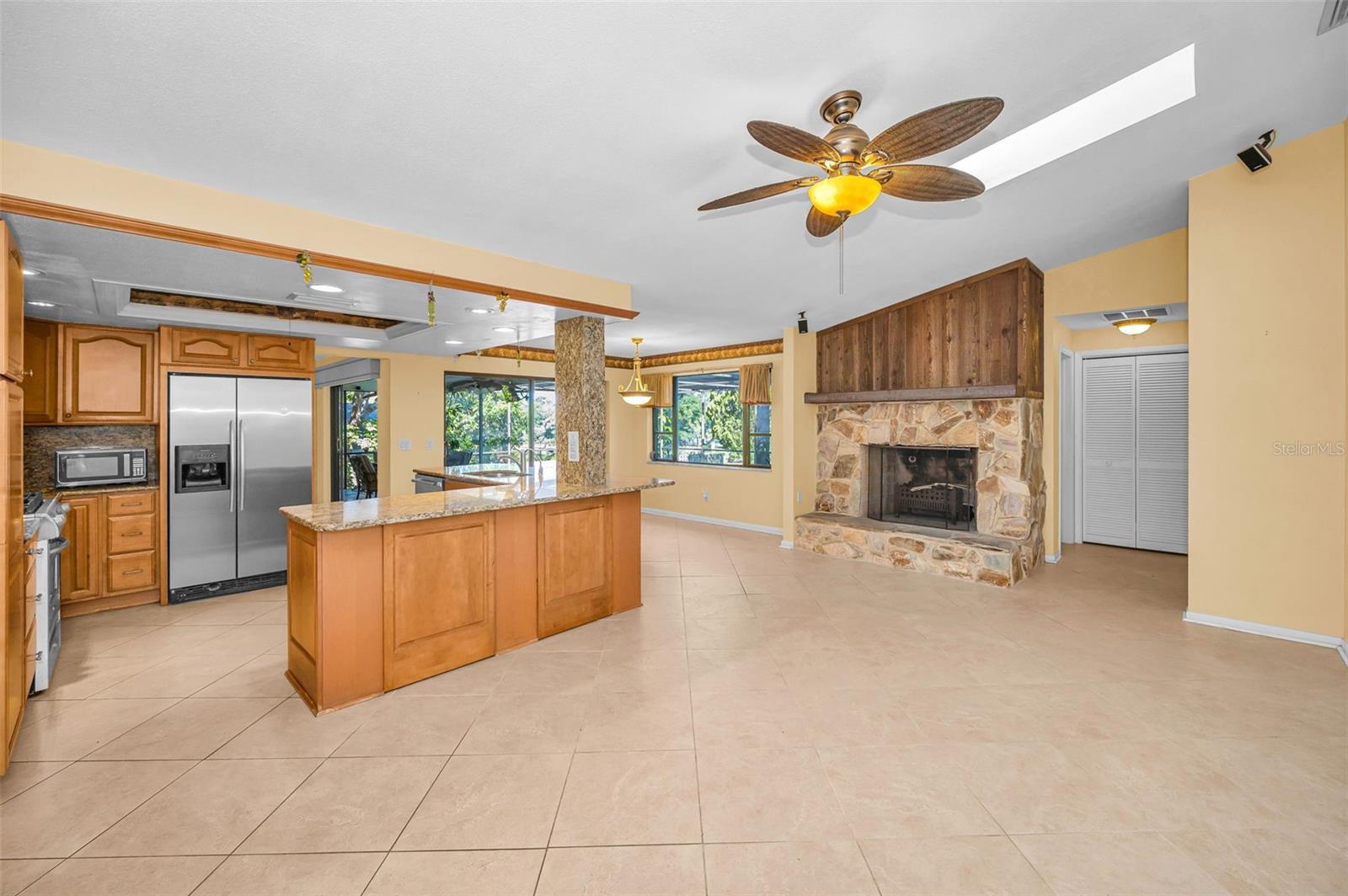 WESTLAKE VILLAGE PART REP OF BLK 8 - Residential