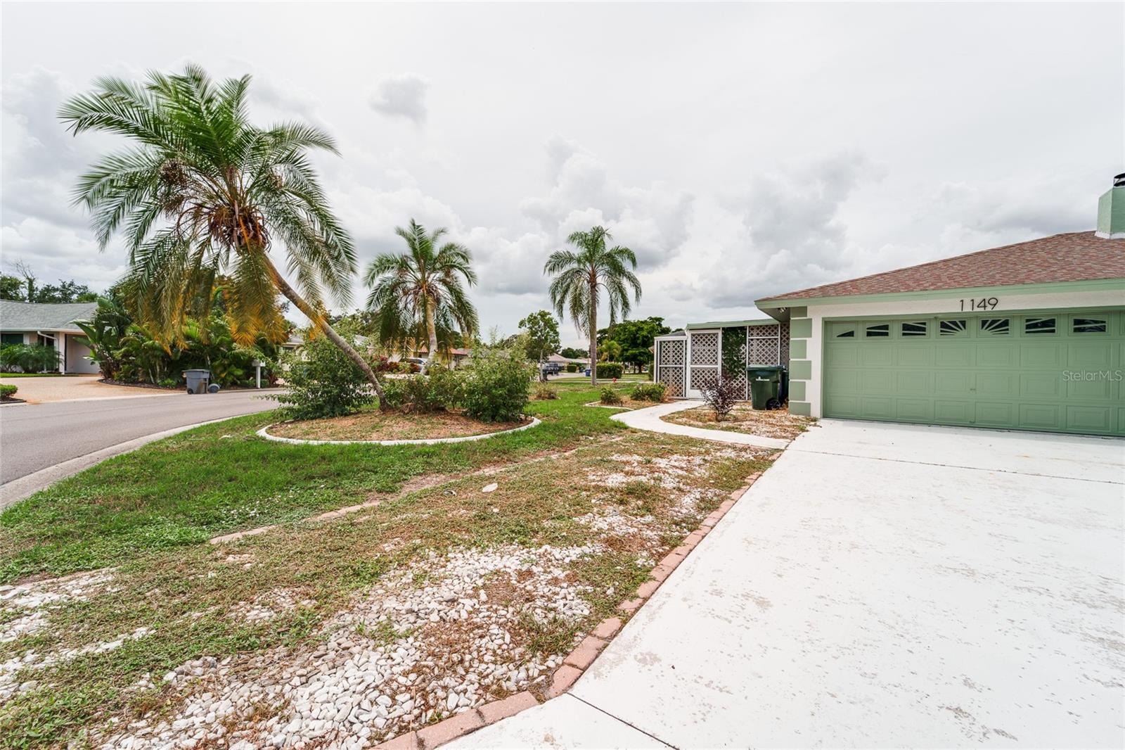 1149 S CYPRESS POINT DRIVE