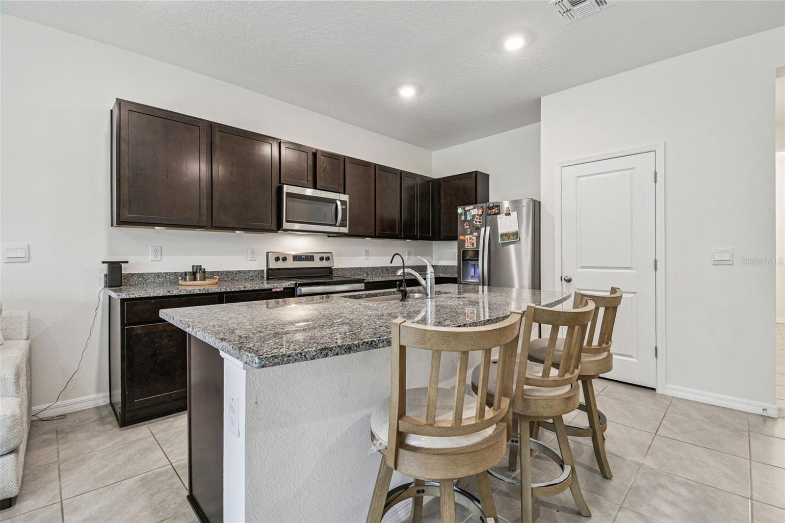 ANGELINE - Residential Lease