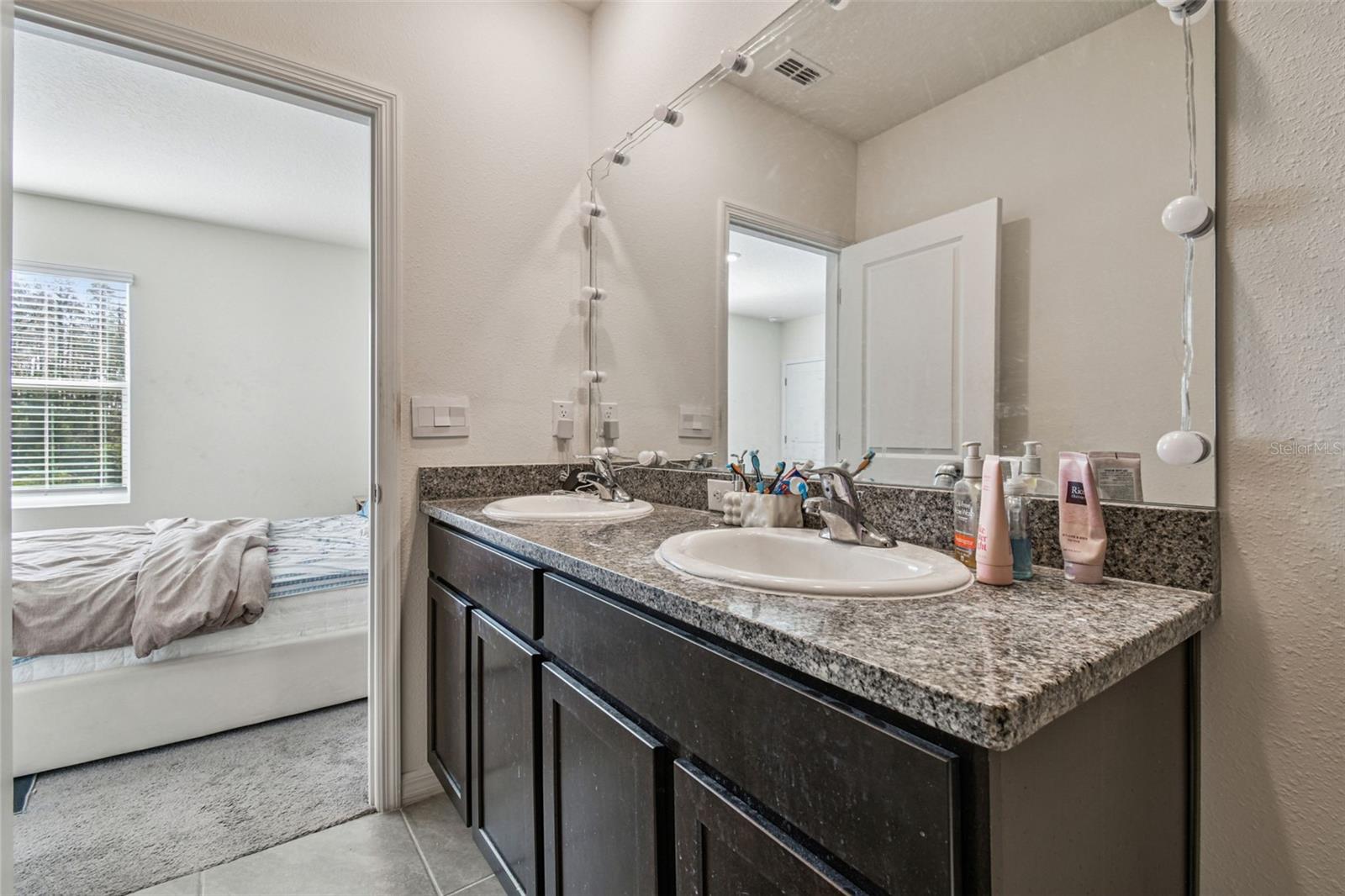 ANGELINE - Residential Lease