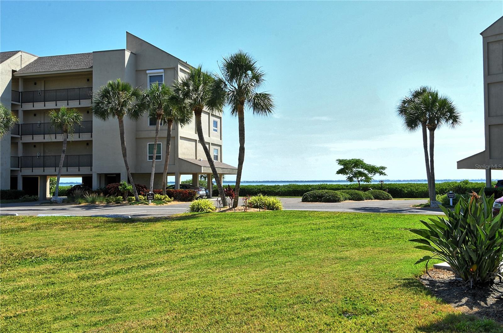 WINDWARD BAY AMD - Residential Lease