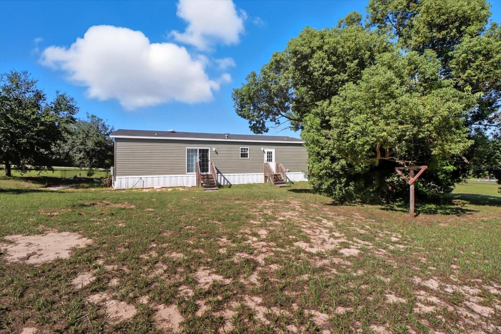 DERBY OAKS - Residential