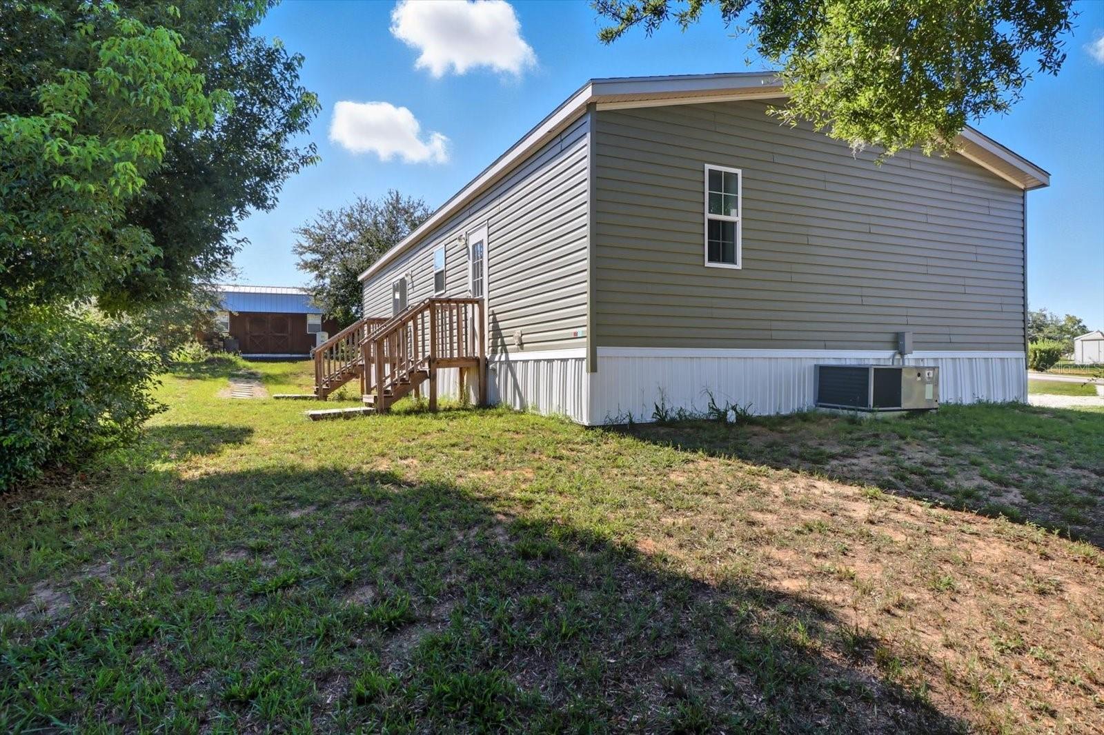 DERBY OAKS - Residential