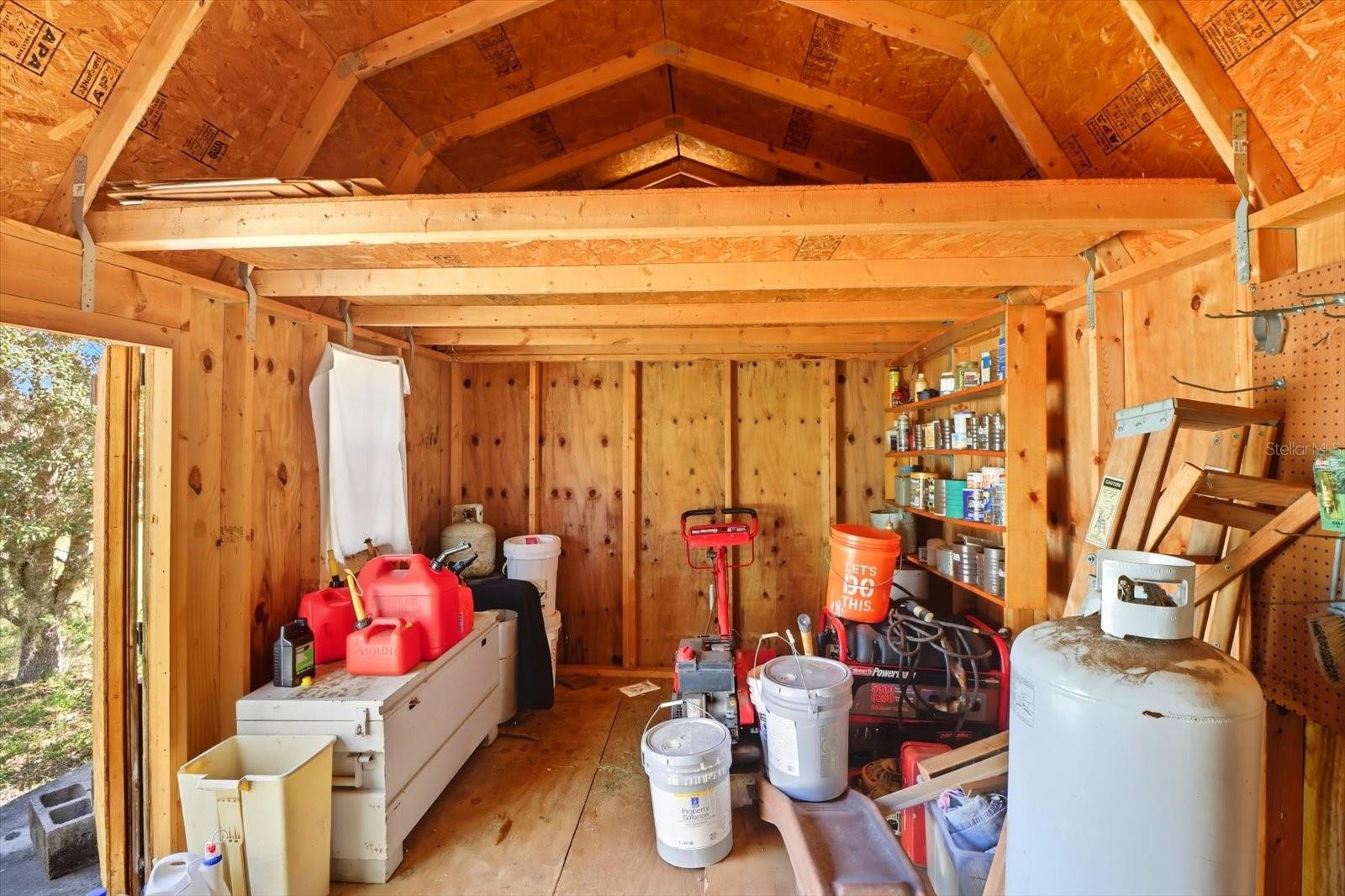 DERBY OAKS - Residential