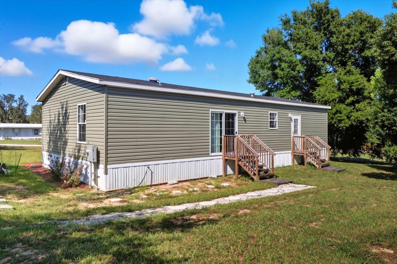 DERBY OAKS - Residential