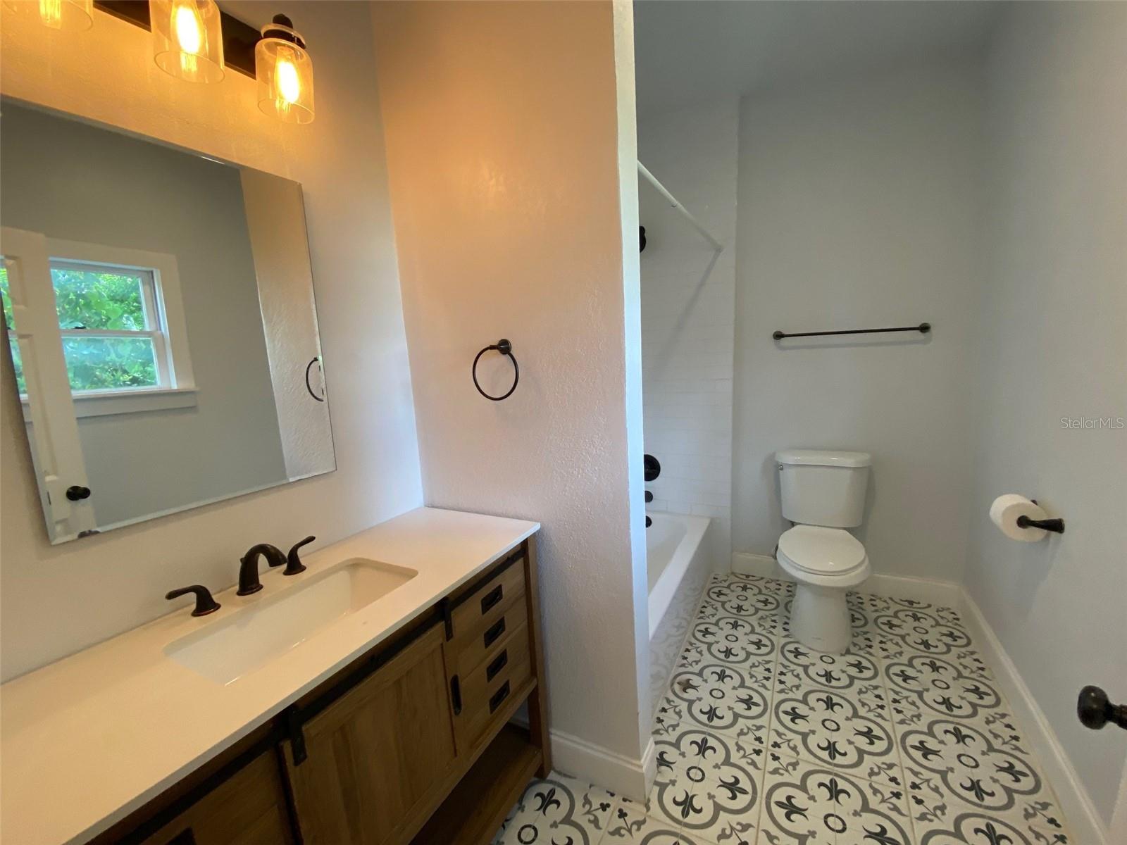 DEMAGGIO N PB 4 PG 89 - Residential Lease