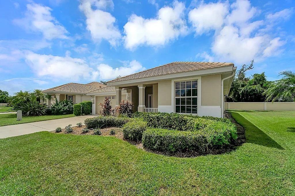 2771 WHISPERING PINE LANE