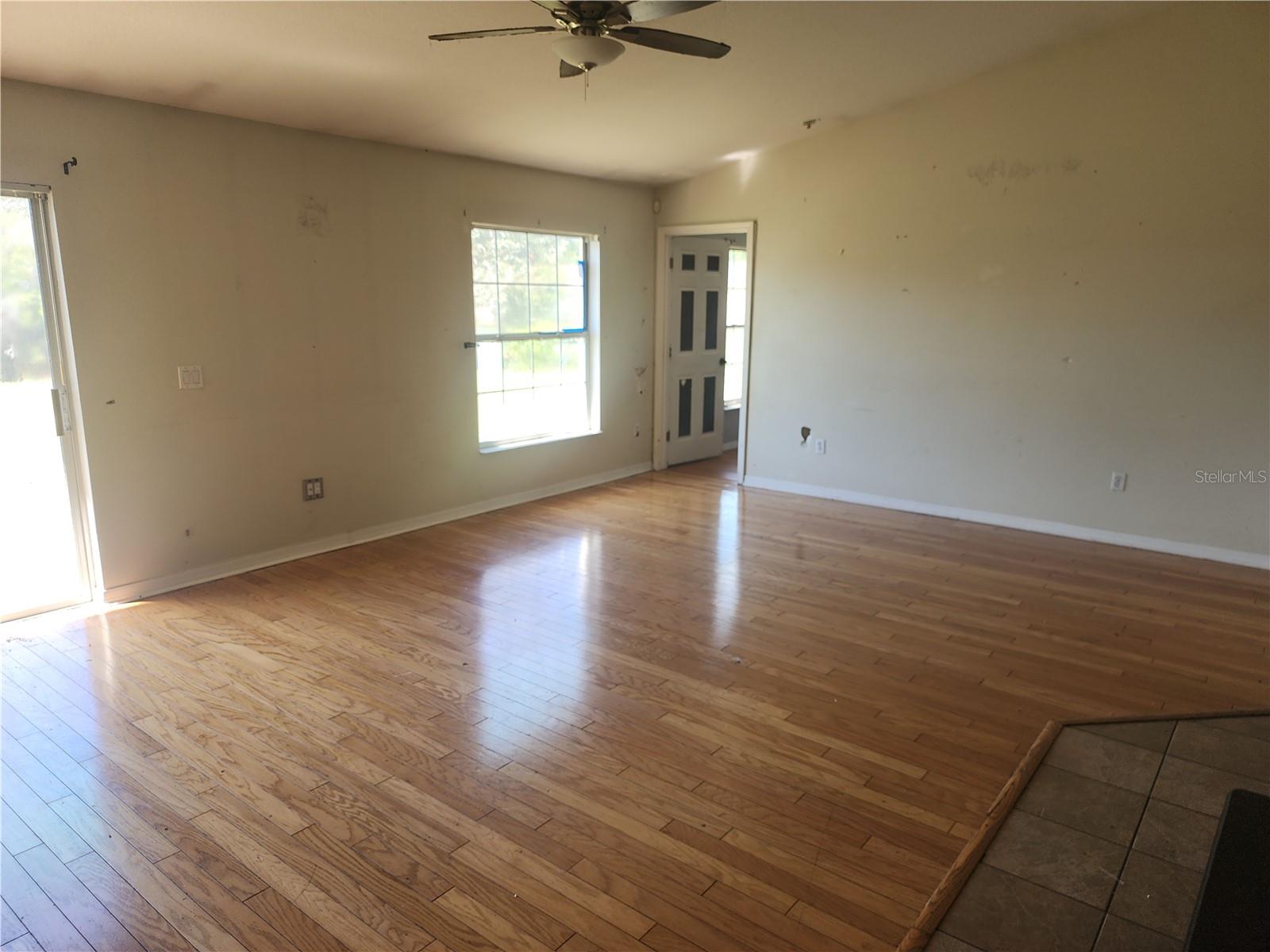 SILVER SPGS SHORES UN 21 - Residential