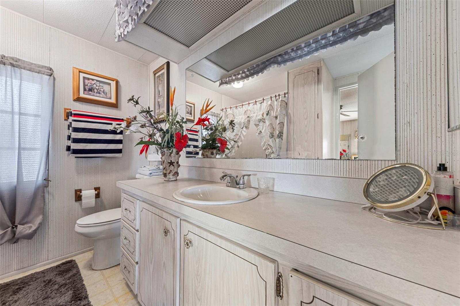 HAWTHORNE AT LEESBURG A COOP - Residential