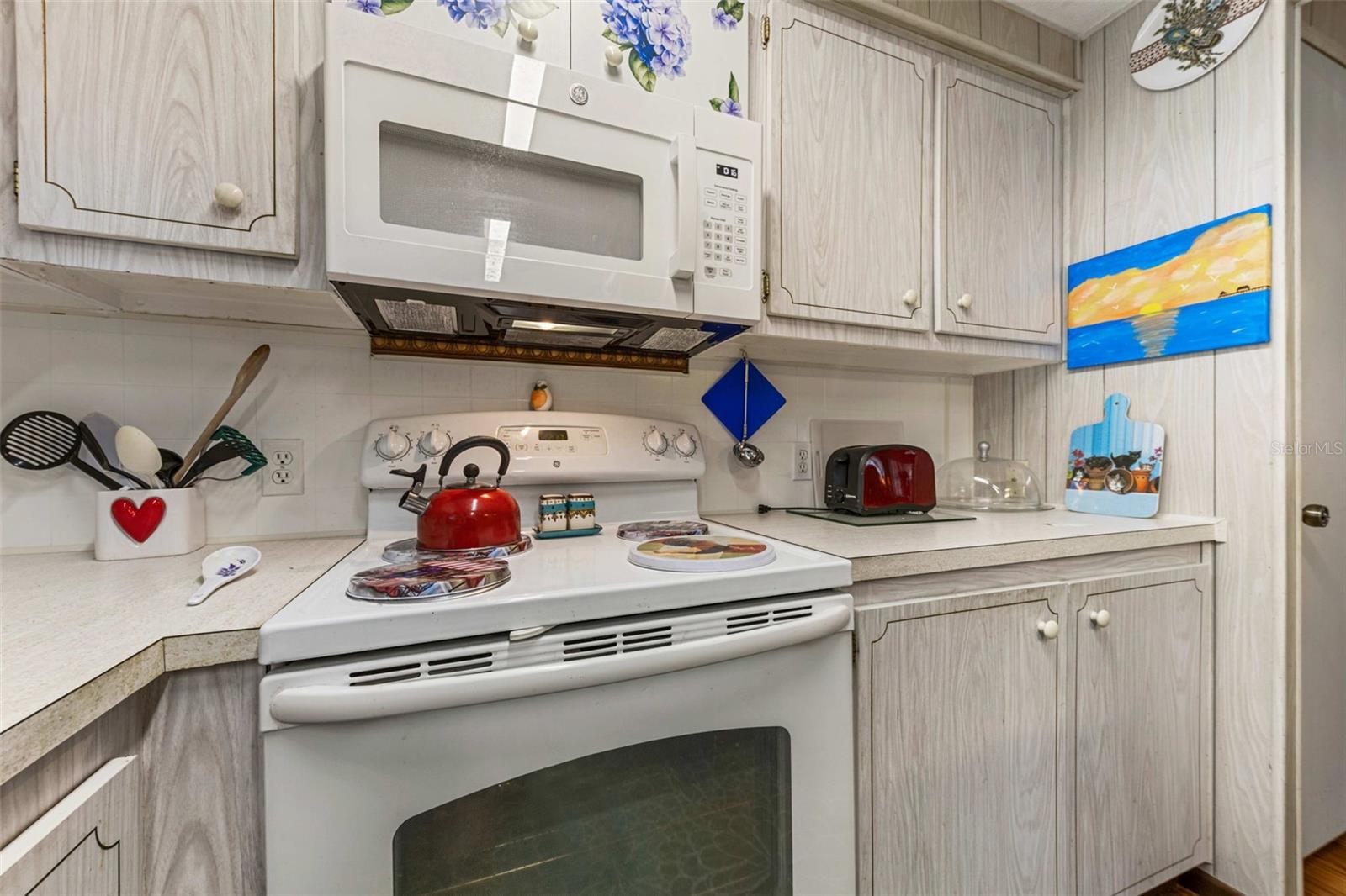 HAWTHORNE AT LEESBURG A COOP - Residential