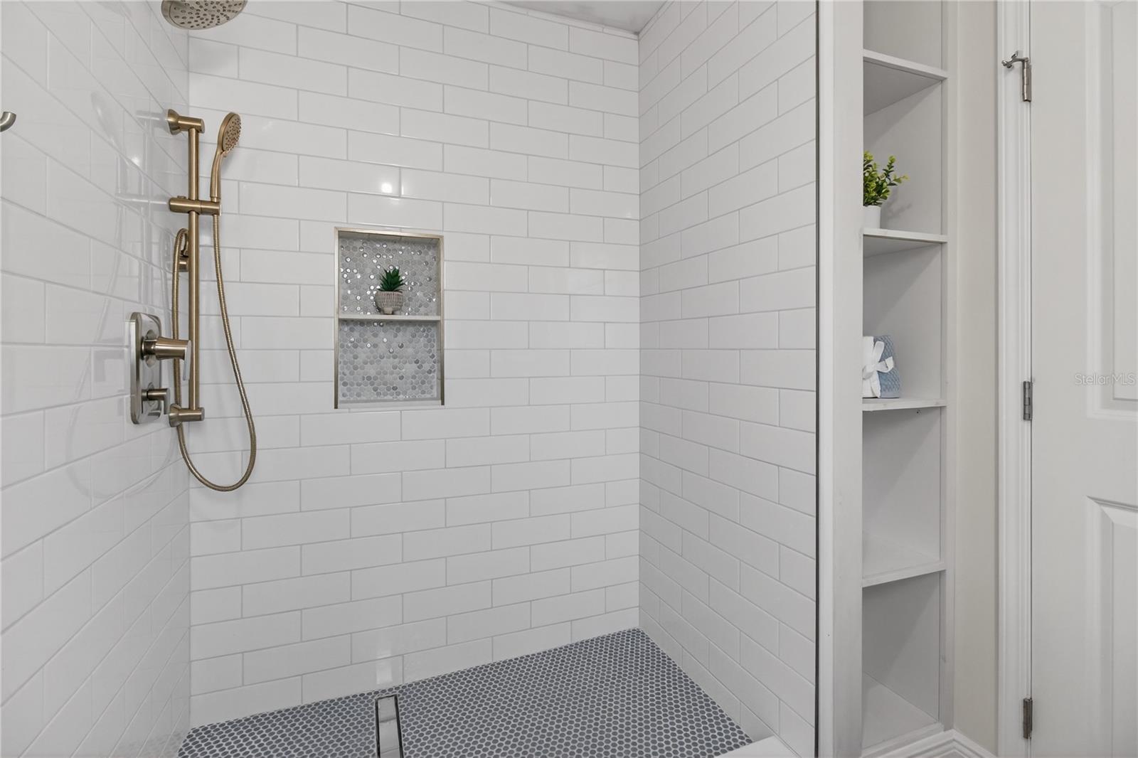 SKYVIEW TERRACE 4TH ADD - Residential