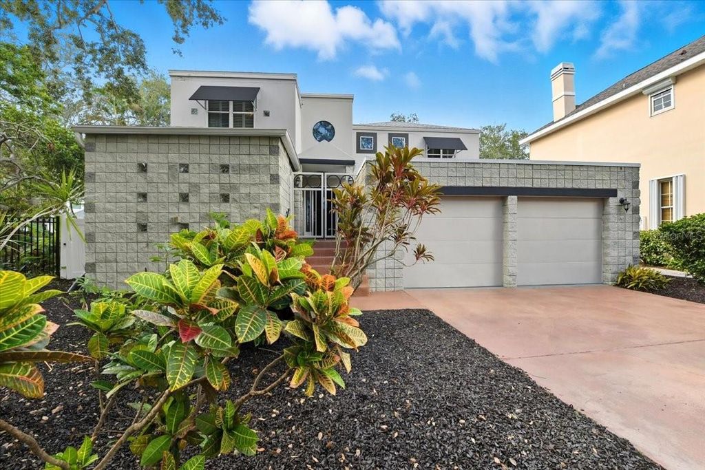 Photo of 2713 Chambray Lane, Tampa, FL 33611 (MLS # TB8437379)