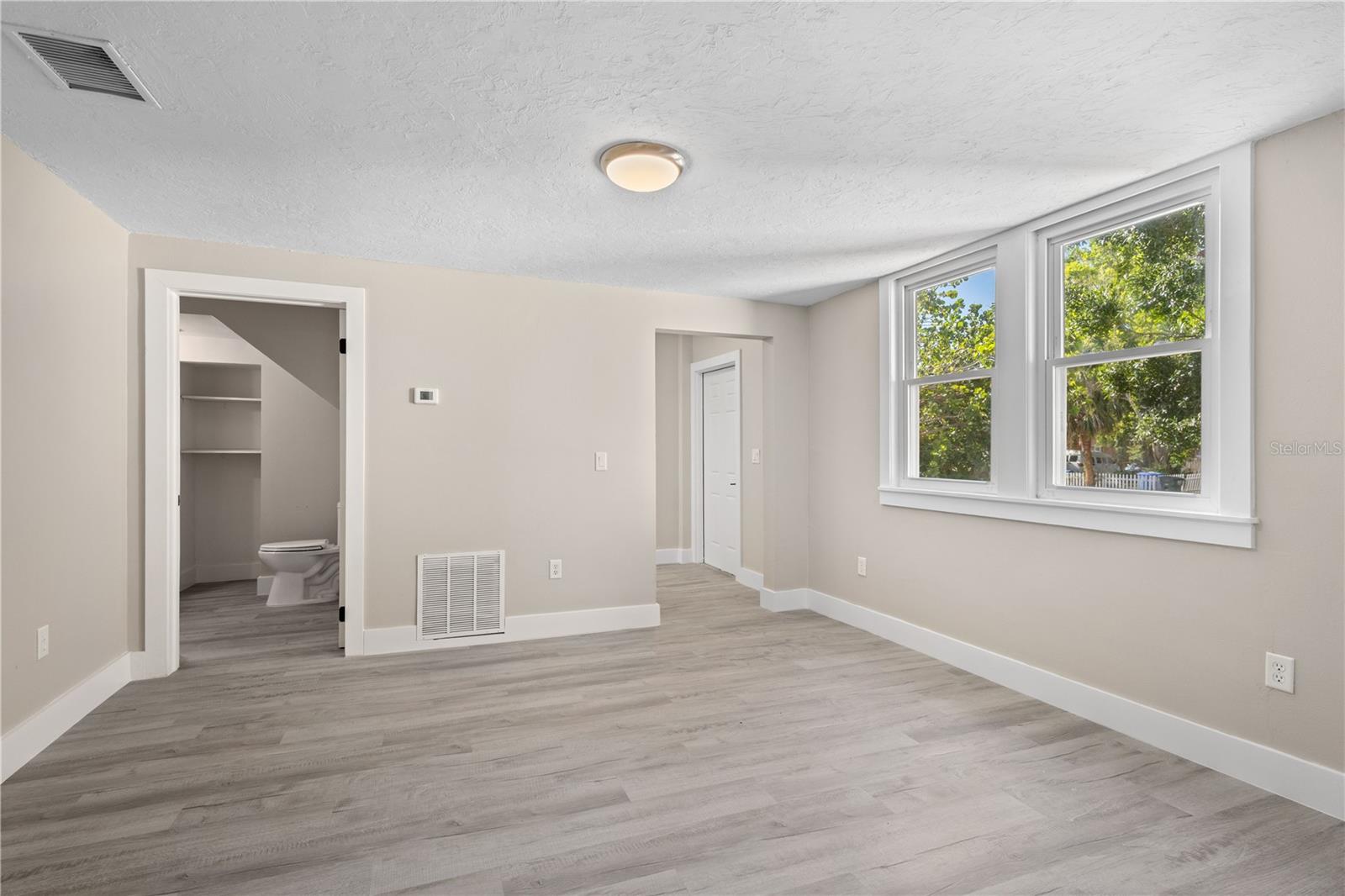 WHITE BEAR PARK - Residential