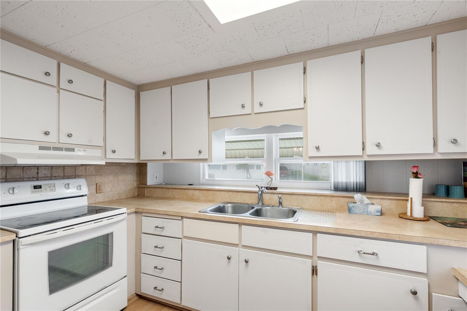 CHATEAU VILLAGE CO-OP - Residential
