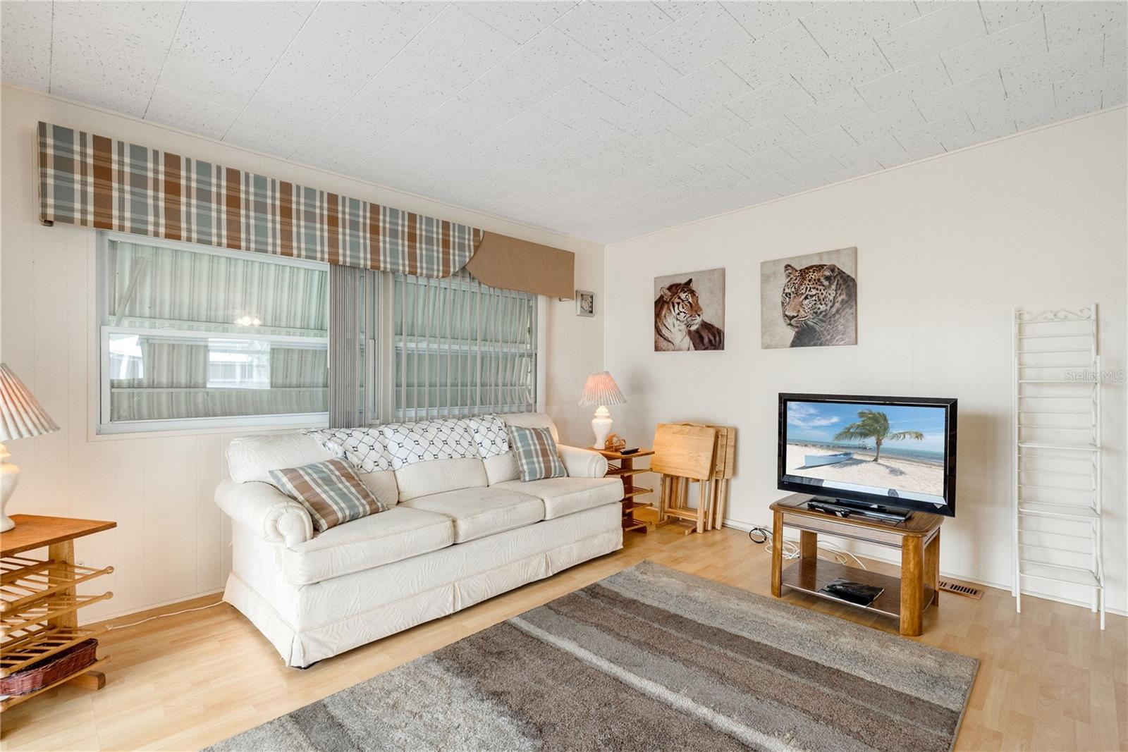 CHATEAU VILLAGE CO-OP - Residential