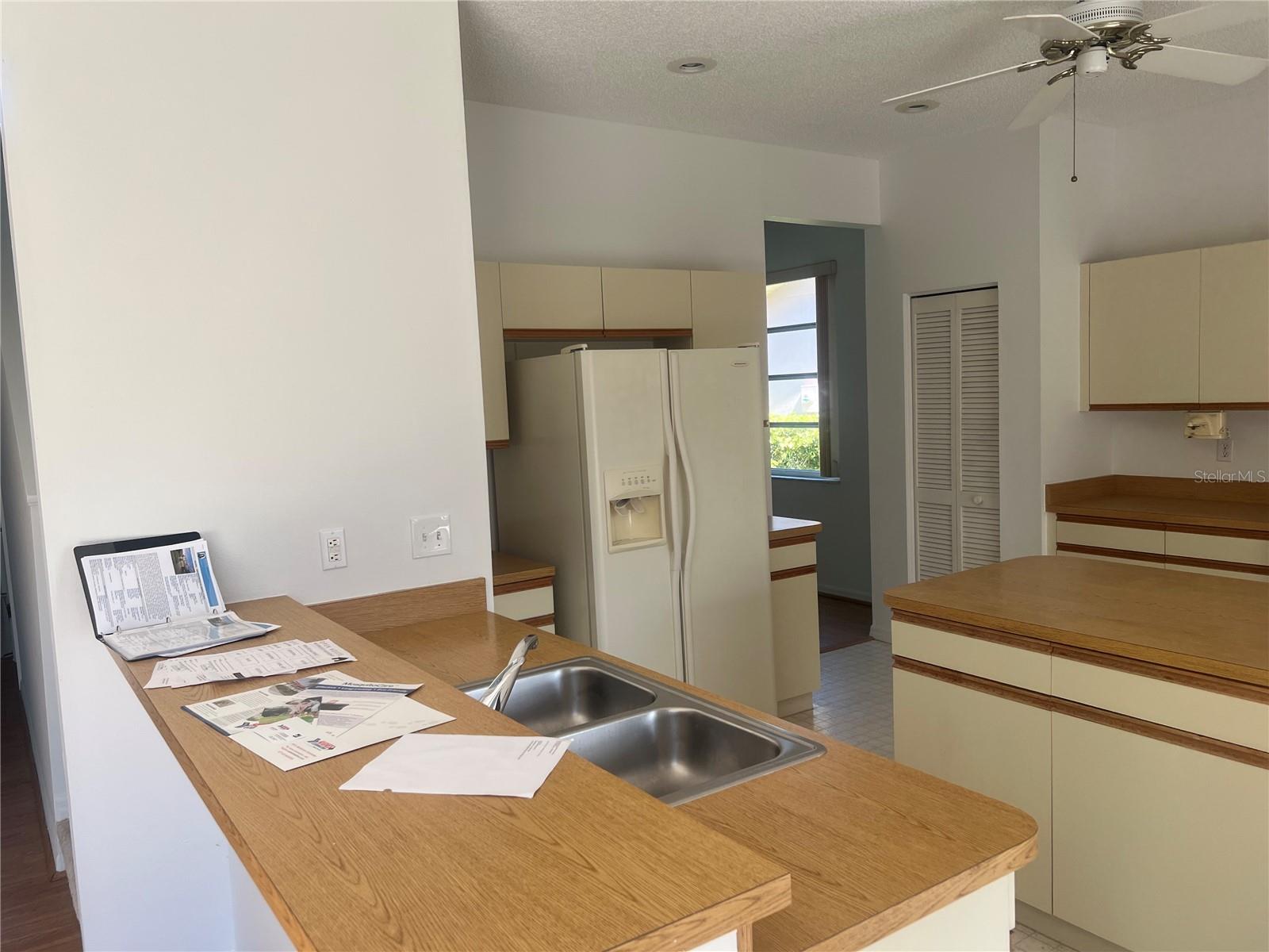 STONEYBROOK AT PALMER RANCH - Residential Lease