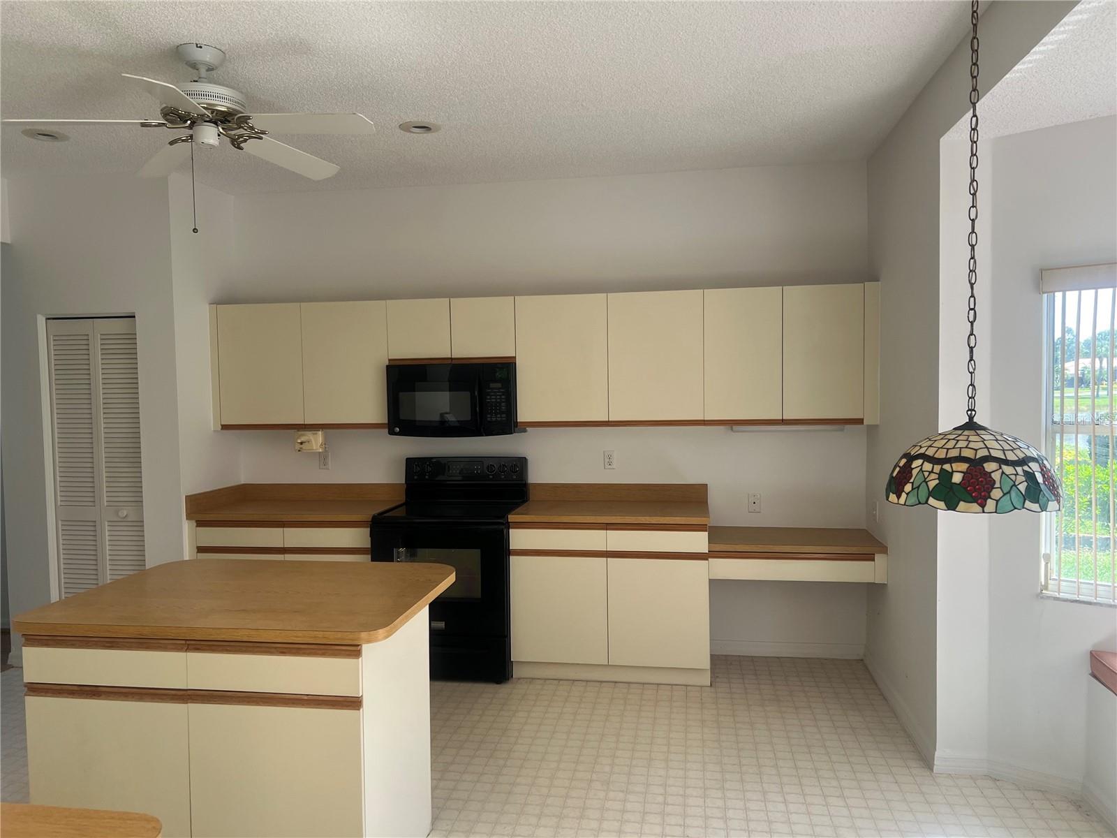 STONEYBROOK AT PALMER RANCH - Residential Lease