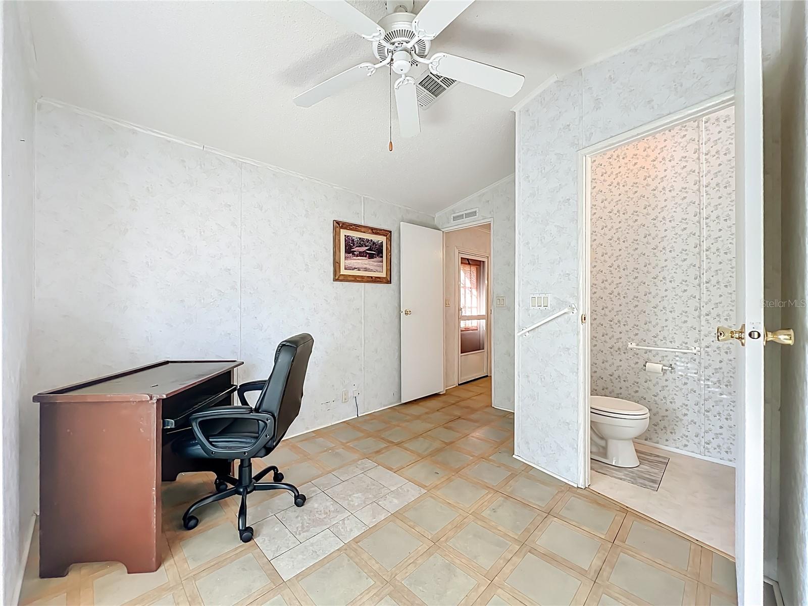 BRADFORD MOBILE ESTATE - Residential