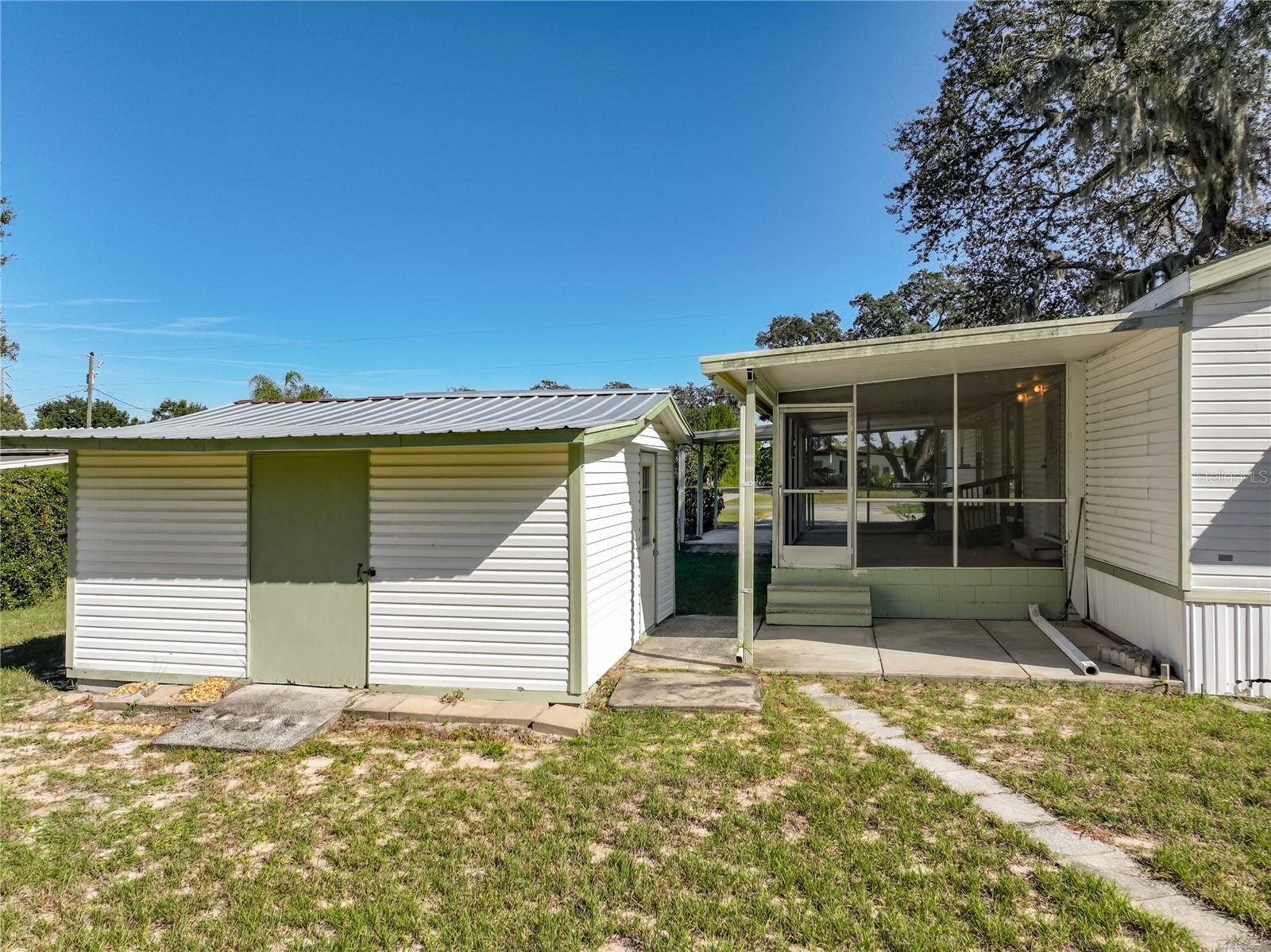 BRADFORD MOBILE ESTATE - Residential