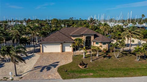 A home in PORT CHARLOTTE