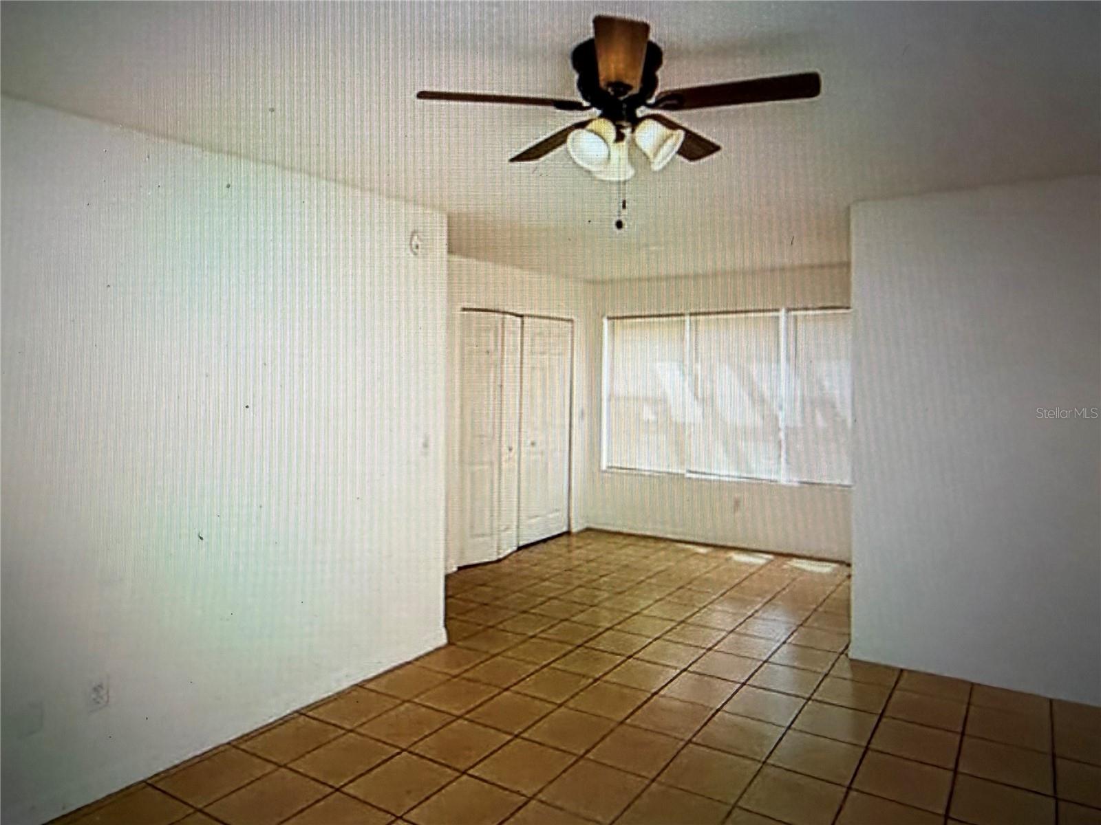 RESIDENCES/MILLENIA - Residential Lease