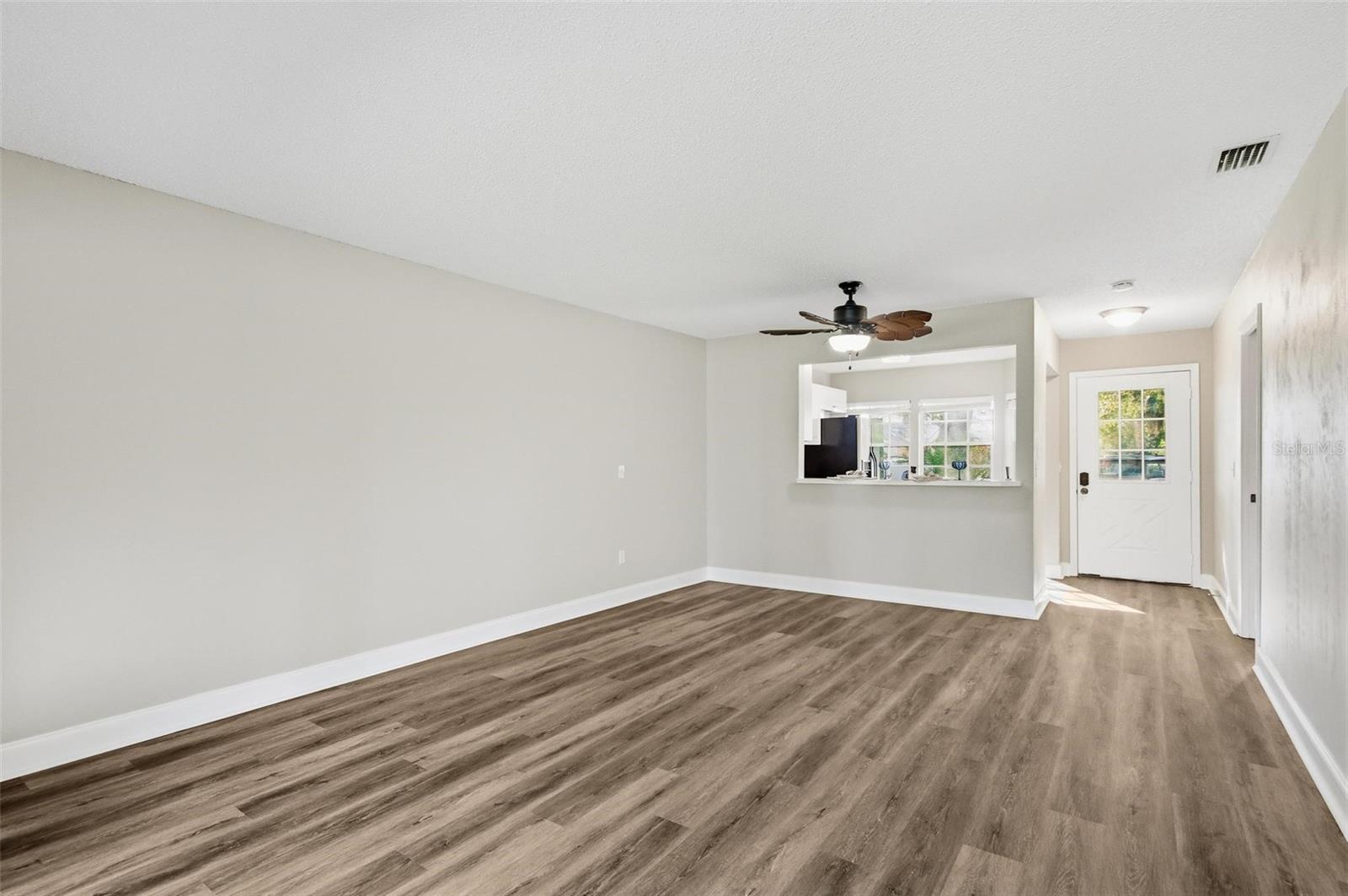 KINGS COLONY - Residential