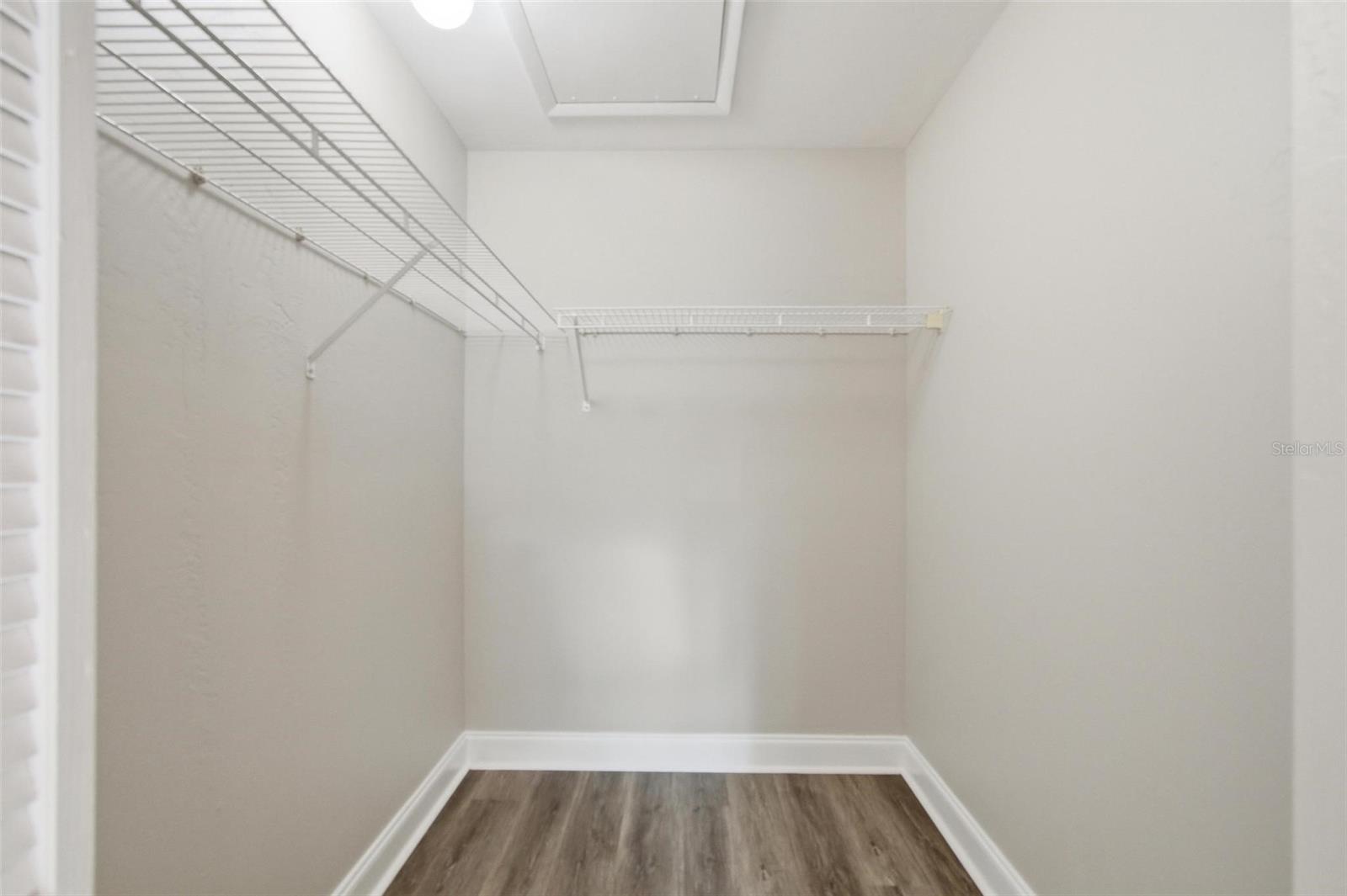 KINGS COLONY - Residential