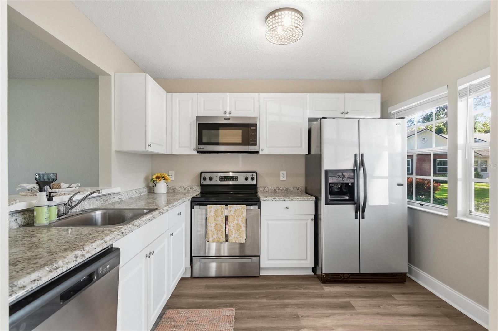 KINGS COLONY - Residential