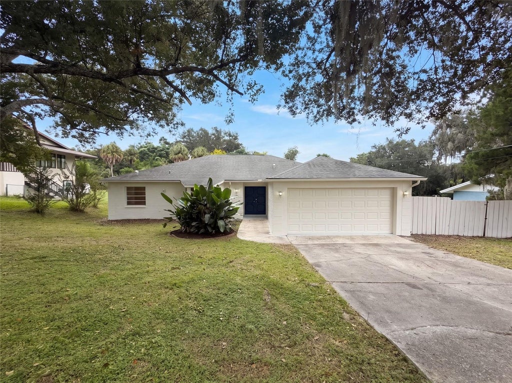 Photo of 12054 Joe Herrmann Drive, San Antonio, FL 33576 (MLS # O6448352)