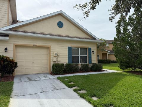 Photo of 8916 Iron Oak Avenue, Tampa, FL 33647 (MLS # TB8427519) Photo of 8916 Iron Oak Avenue, Tampa, FL 33647 (MLS # TB8427519)