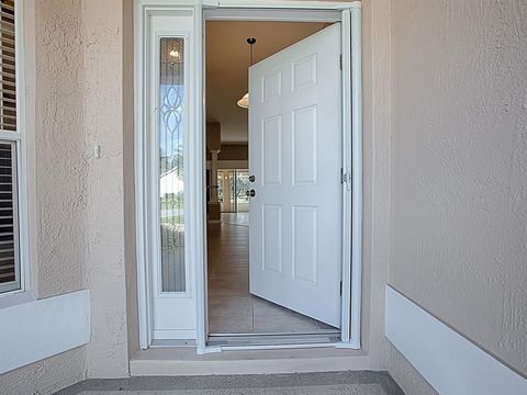 A home in LADY LAKE