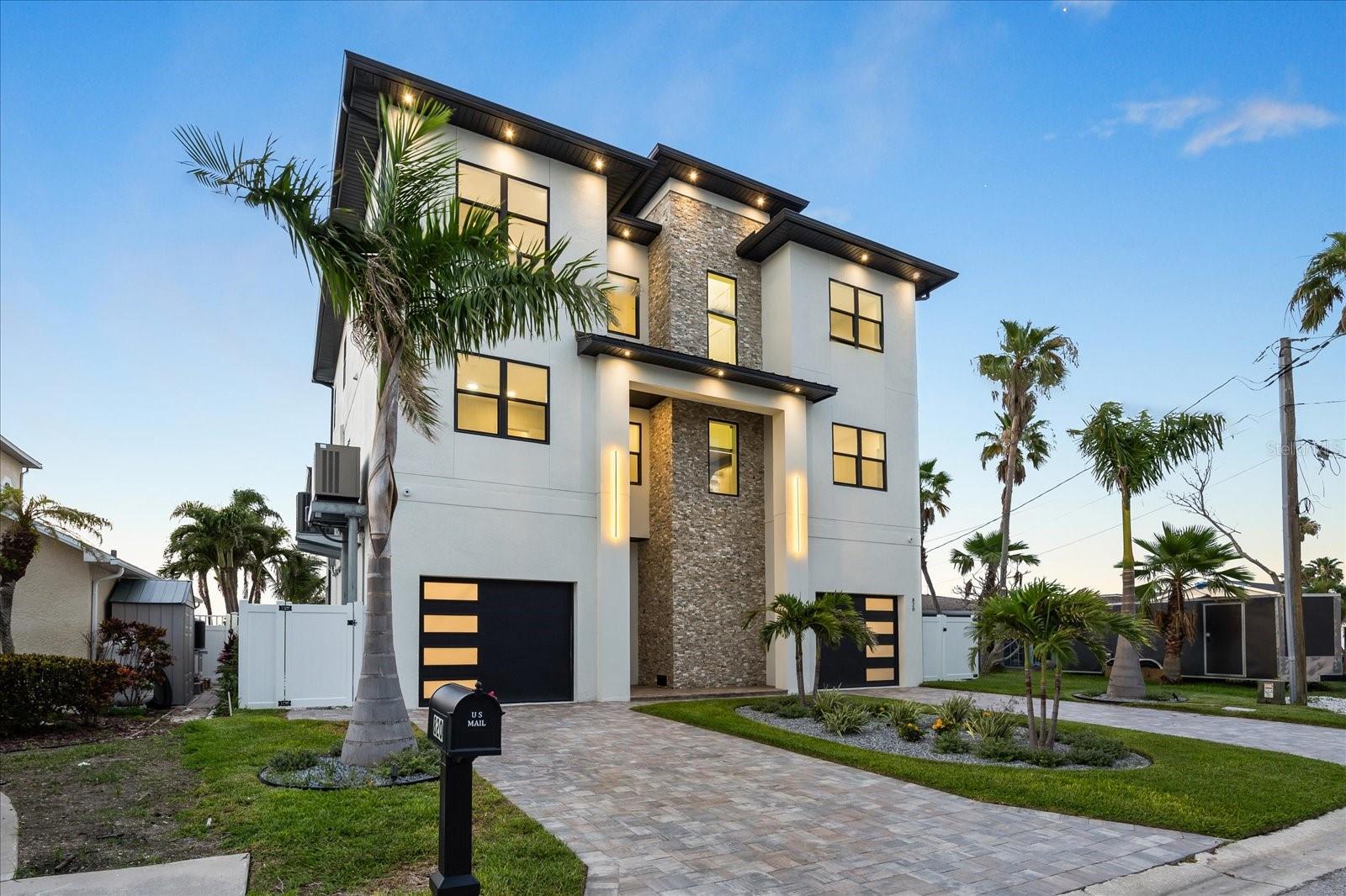 820 BAY POINT DRIVE