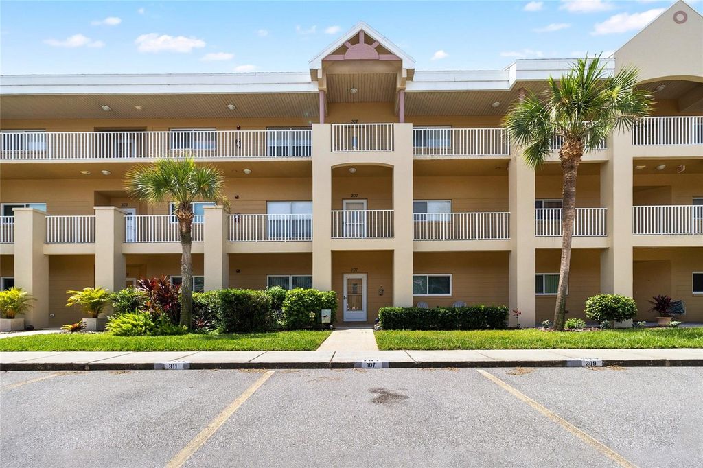 Photo of 2231 Utopian Drive E #307, Clearwater, FL 33763 (MLS # TB8404040)