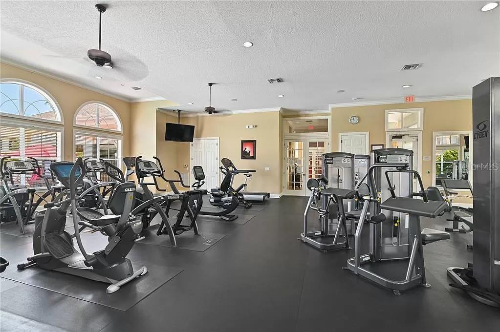 LAKESIDE/LKS/WINDERMERE - Residential Lease