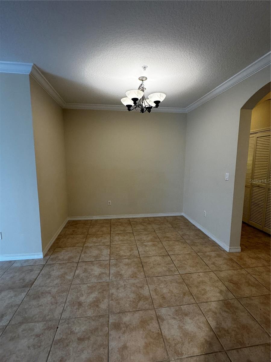 LAKESIDE/LKS/WINDERMERE - Residential Lease