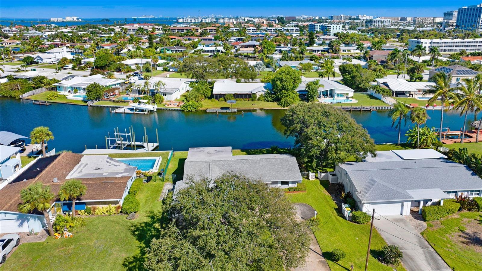 COCOA ISLES 3RD ADD - Residential